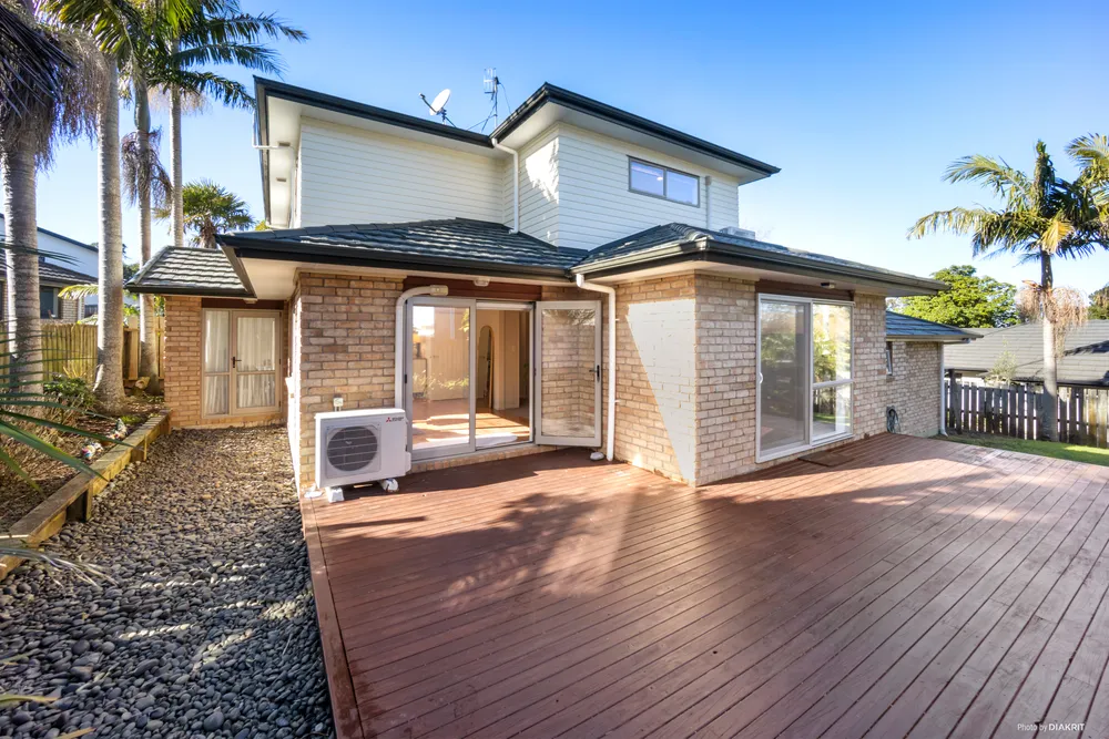 Photos of 3A Luckens Road