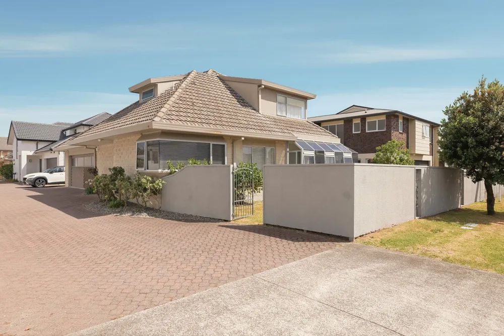 Photos of 1 Omanu Court