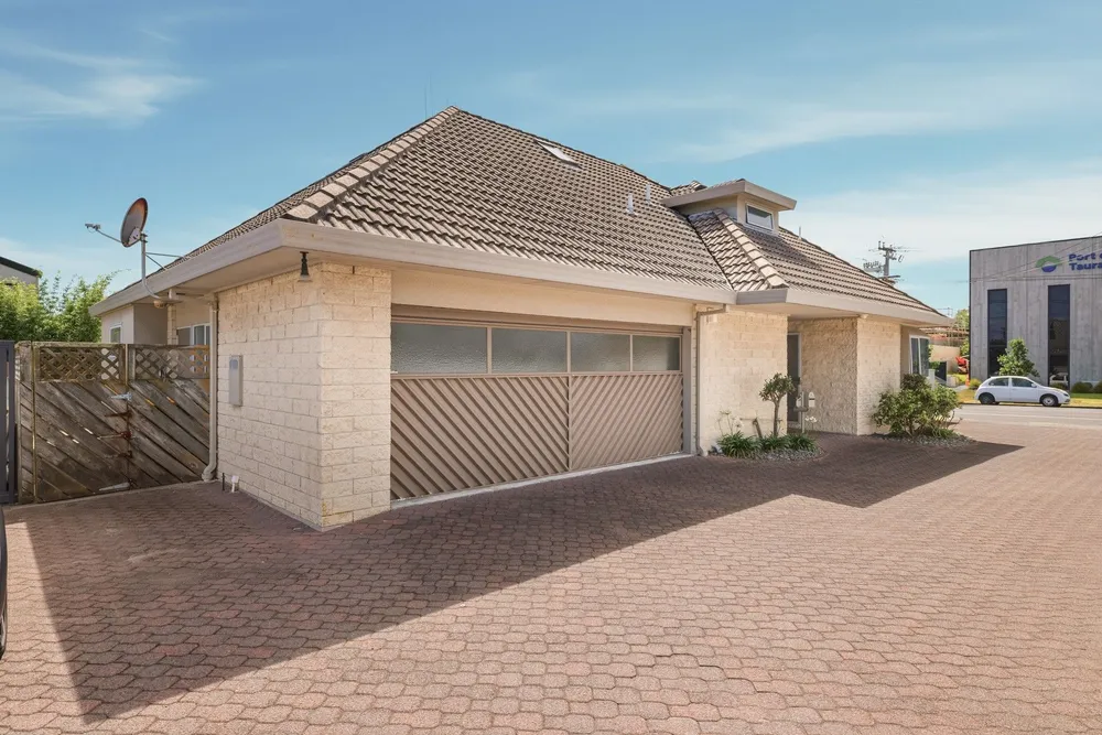 Photos of 1 Omanu Court