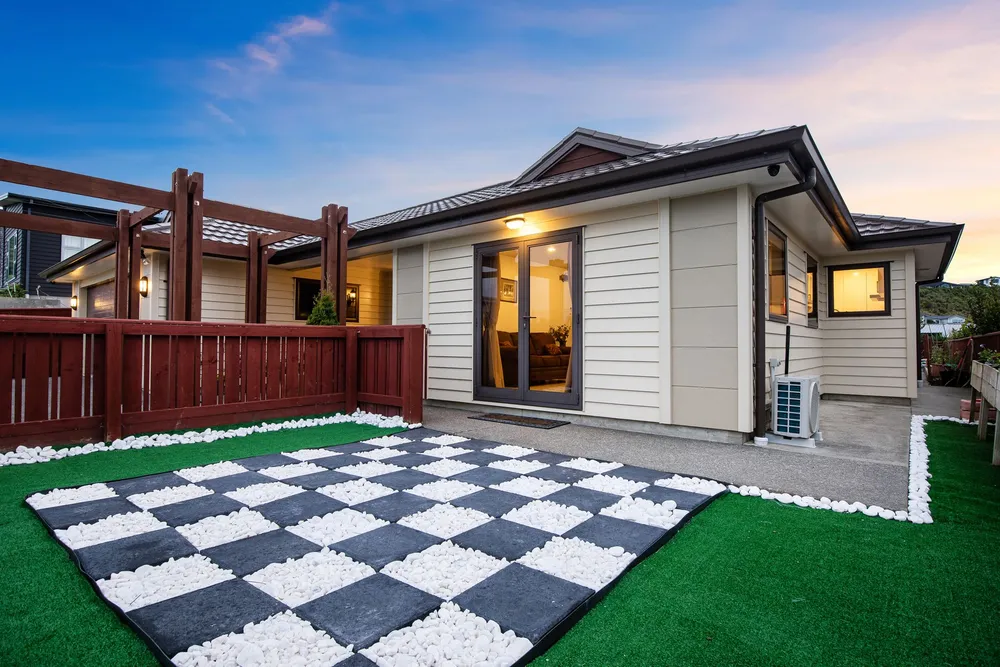 Photos of 16 Frances Brown Avenue
