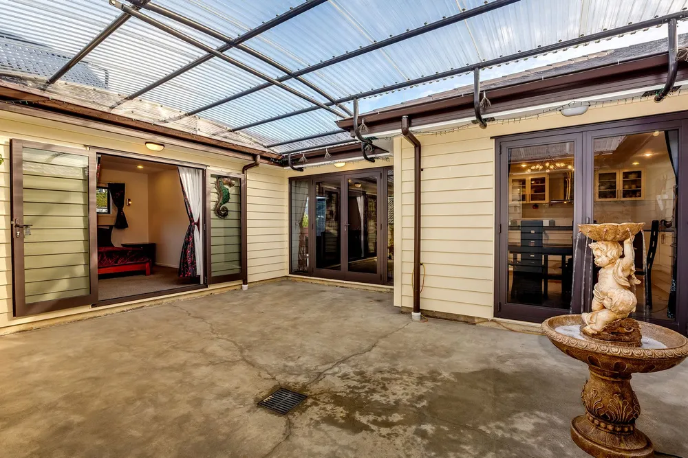 Photos of 16 Frances Brown Avenue