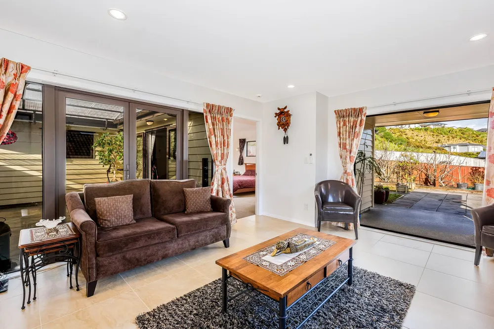 Photos of 16 Frances Brown Avenue