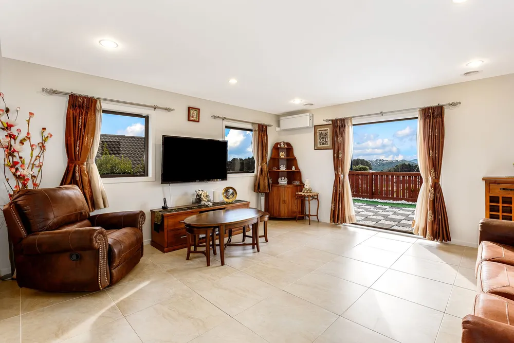 Photos of 16 Frances Brown Avenue