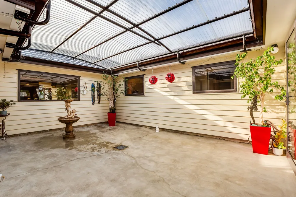 Photos of 16 Frances Brown Avenue