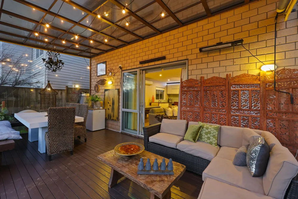 Photos of 31 Rosewell Crescent