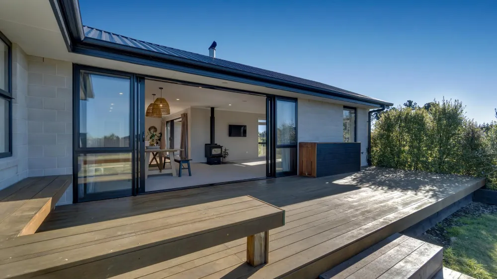 Photos of 14 Braeburn Crescent