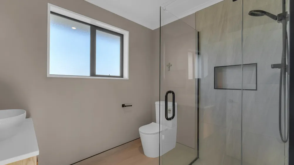 Photos of 14 Braeburn Crescent