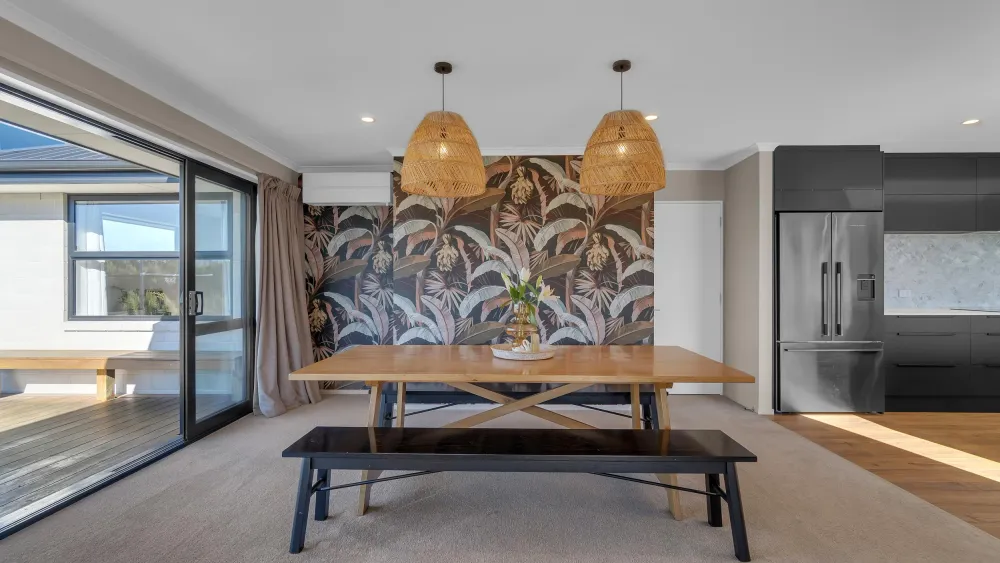 Photos of 14 Braeburn Crescent