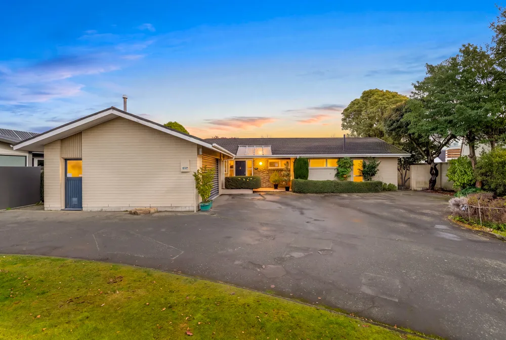 Photos of 37 Parklea Avenue