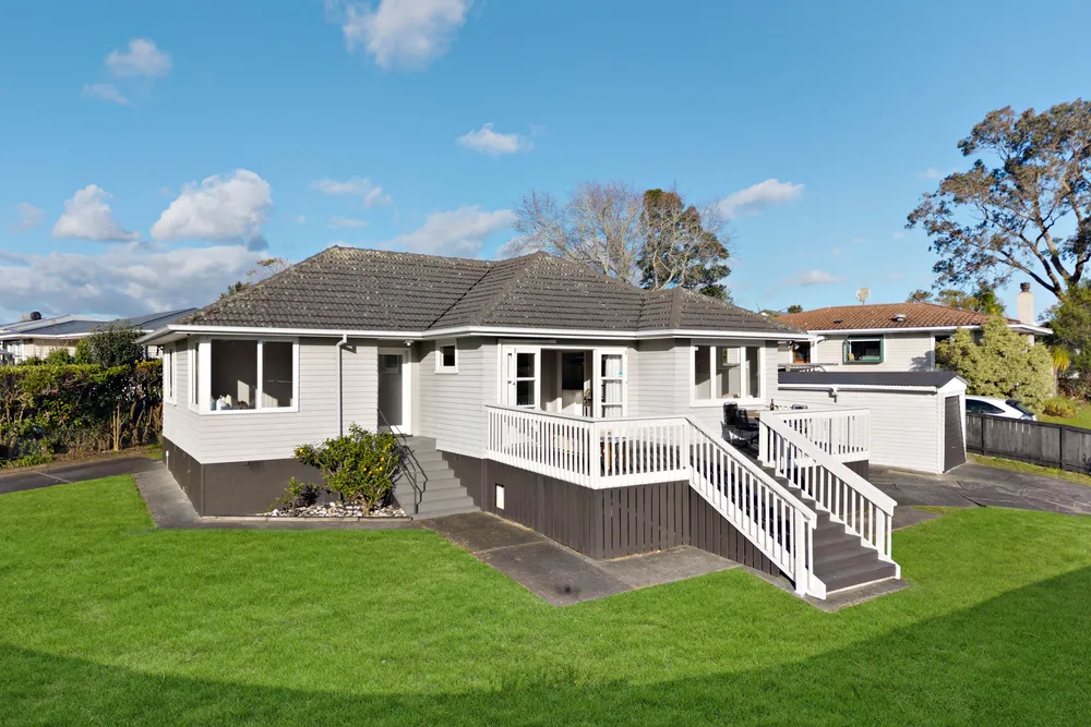 Photos of 23 Paragon Avenue