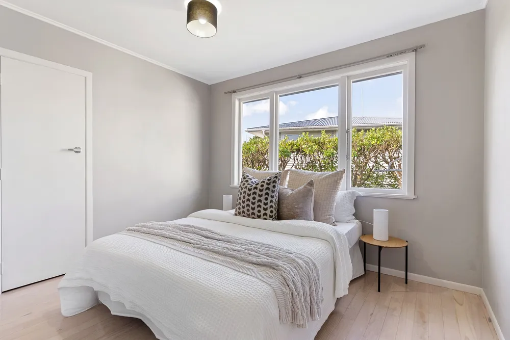 Photos of 23 Paragon Avenue
