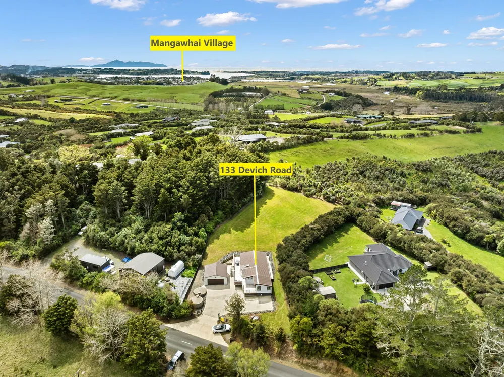 Photos of 133 Devich Road