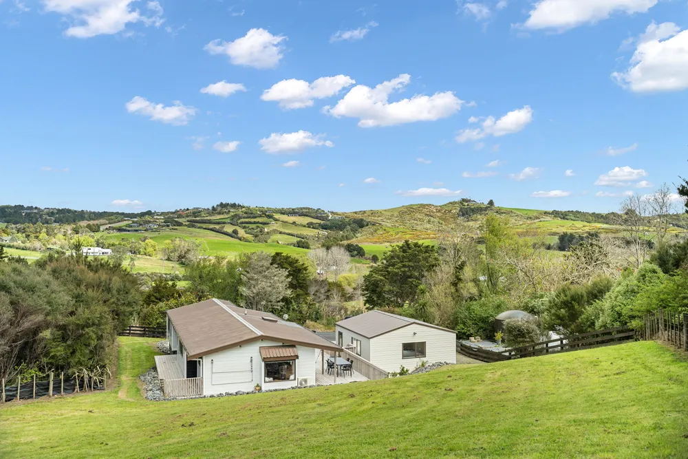 Photos of 133 Devich Road