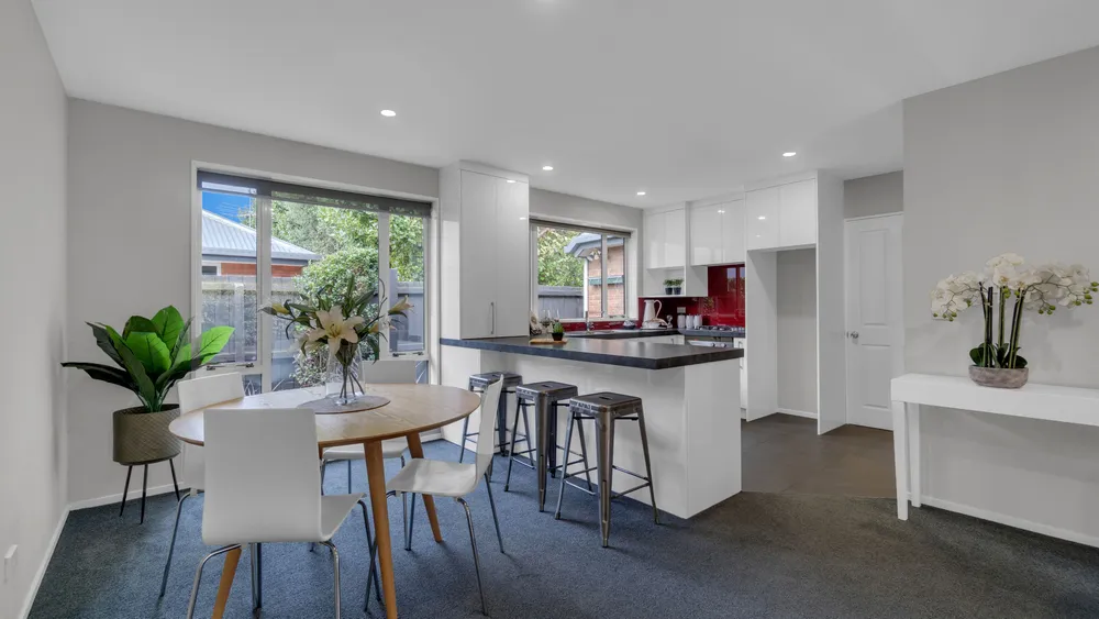 Photos of 42 Rempstone Drive