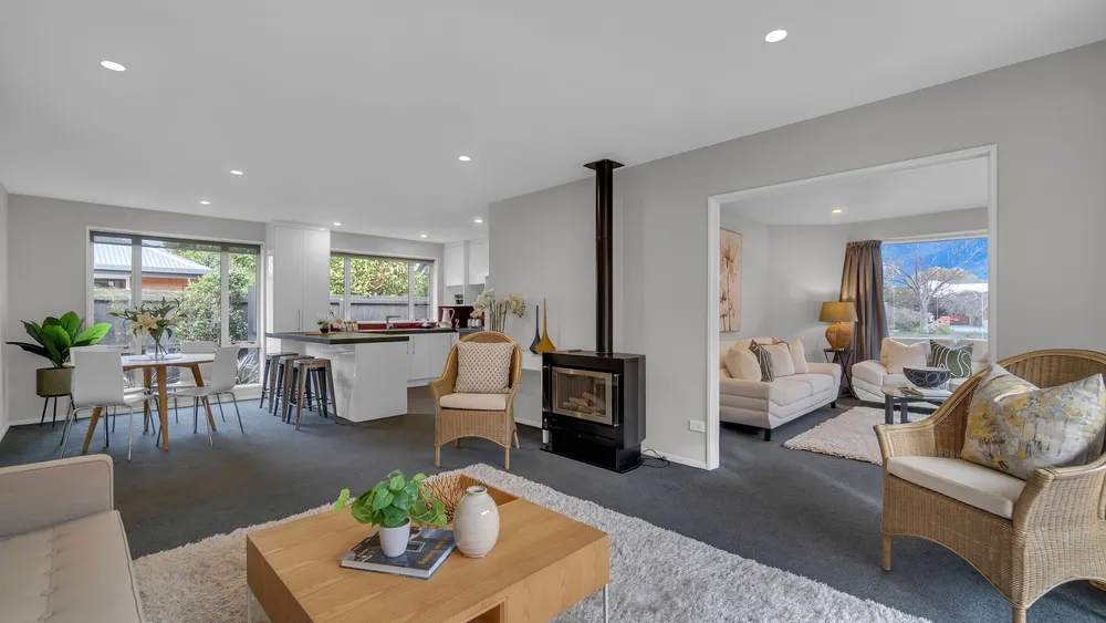Photos of 42 Rempstone Drive