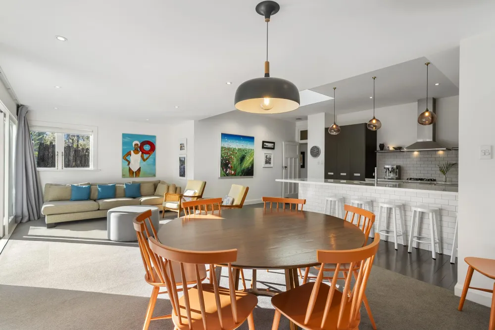 Photos of 2A Tenterden Avenue