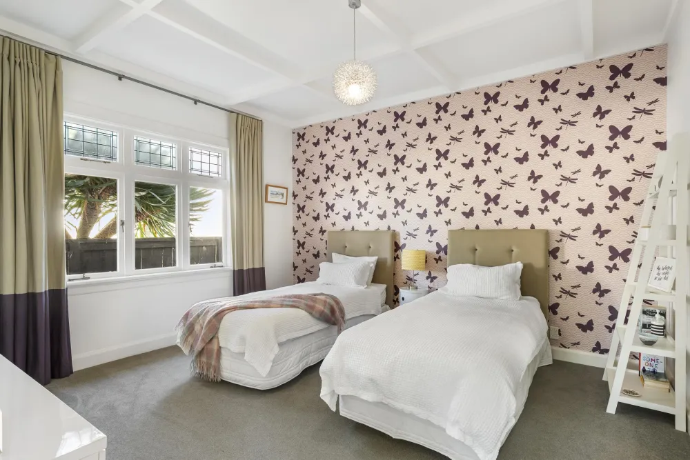 Photos of 2A Tenterden Avenue