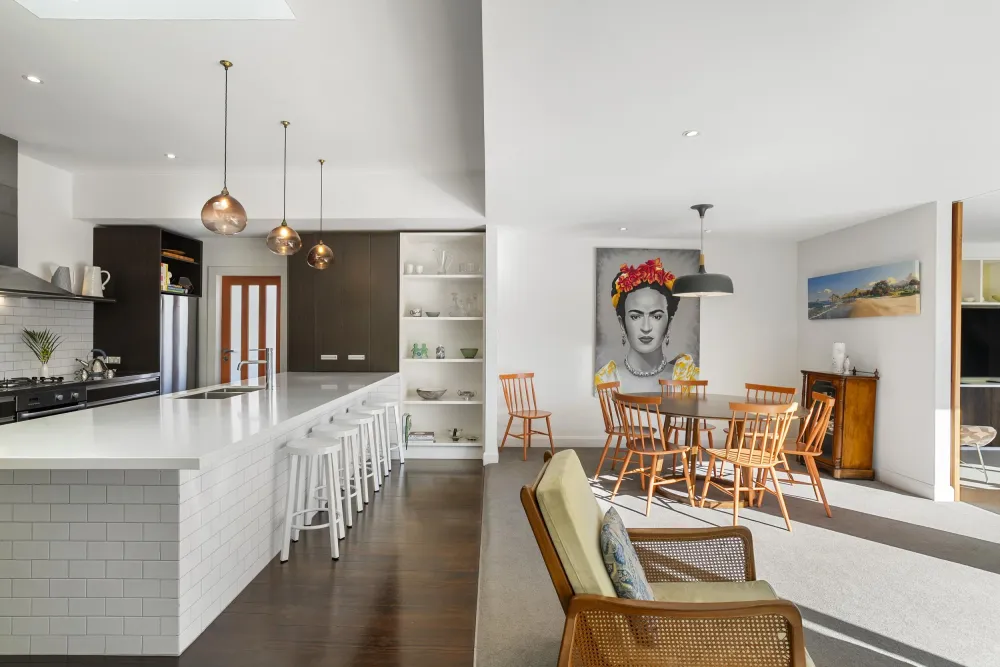 Photos of 2A Tenterden Avenue