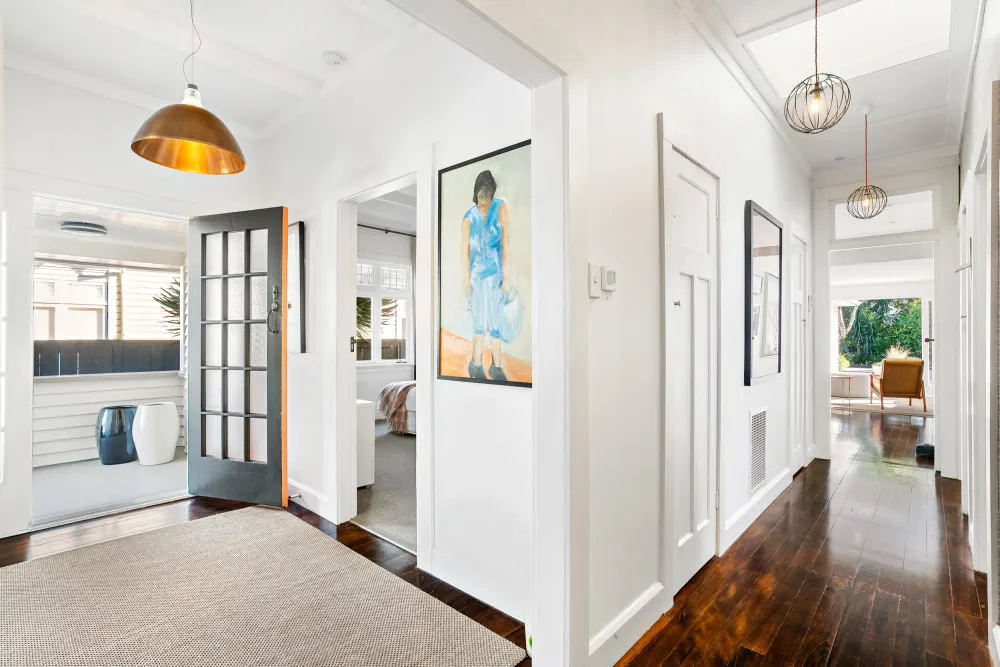 Photos of 2A Tenterden Avenue