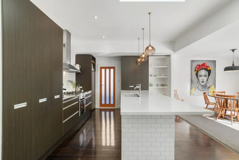 Photos of 2A Tenterden Avenue
