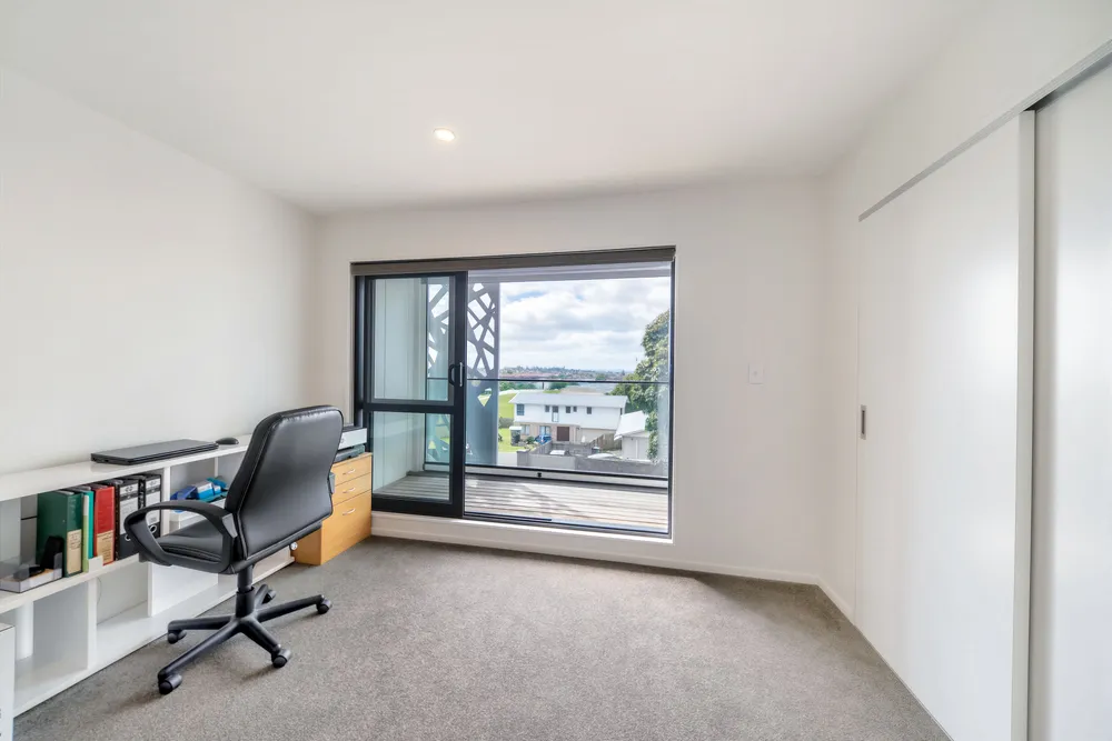 Photos of 57c Howard Hunter Avenue