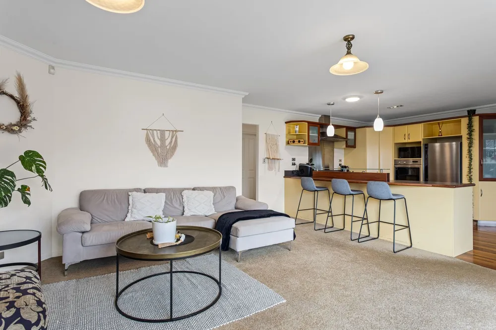 Photos of 10 Sanctuary Avenue