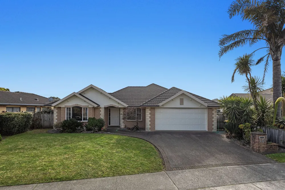 Photos of 10 Sanctuary Avenue