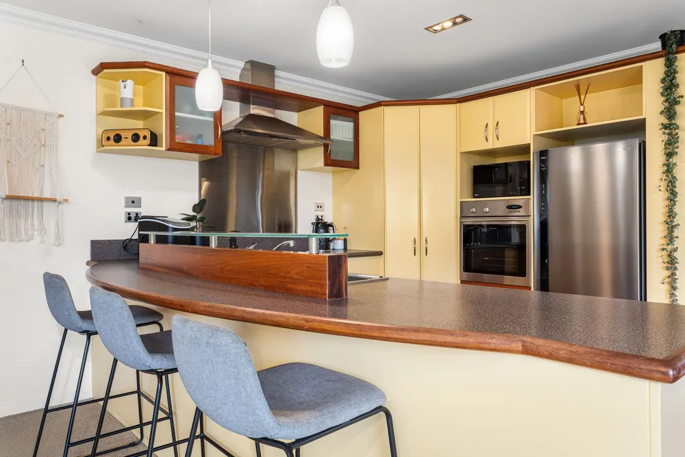 Photos of 10 Sanctuary Avenue