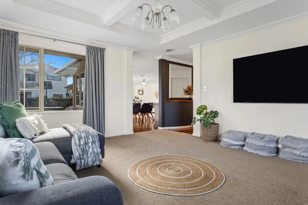 Photos of 10 Sanctuary Avenue