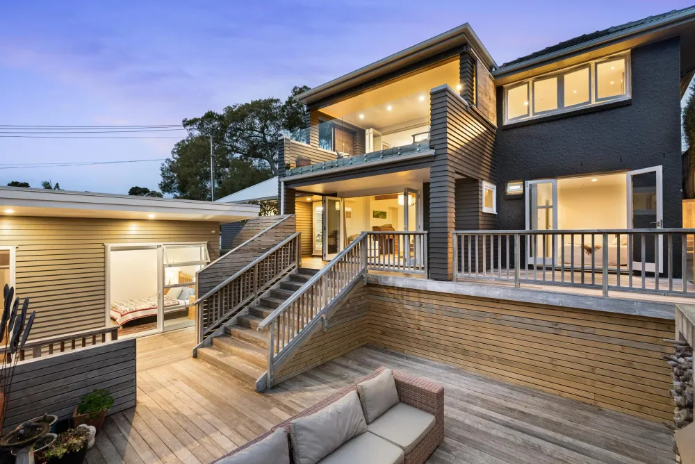 Photos of 24 Robley Crescent