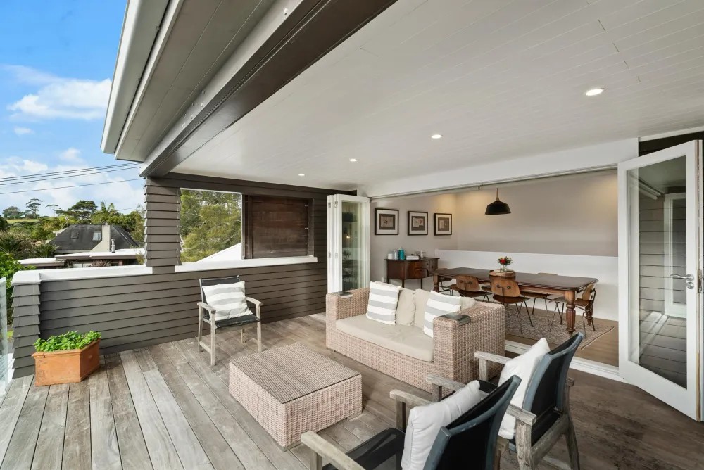 Photos of 24 Robley Crescent