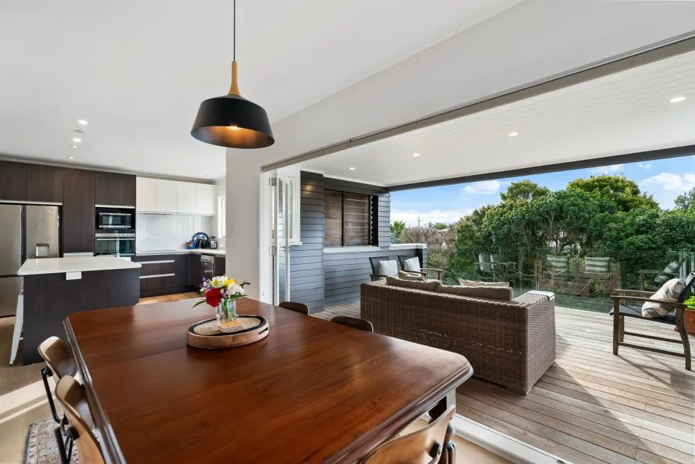Photos of 24 Robley Crescent