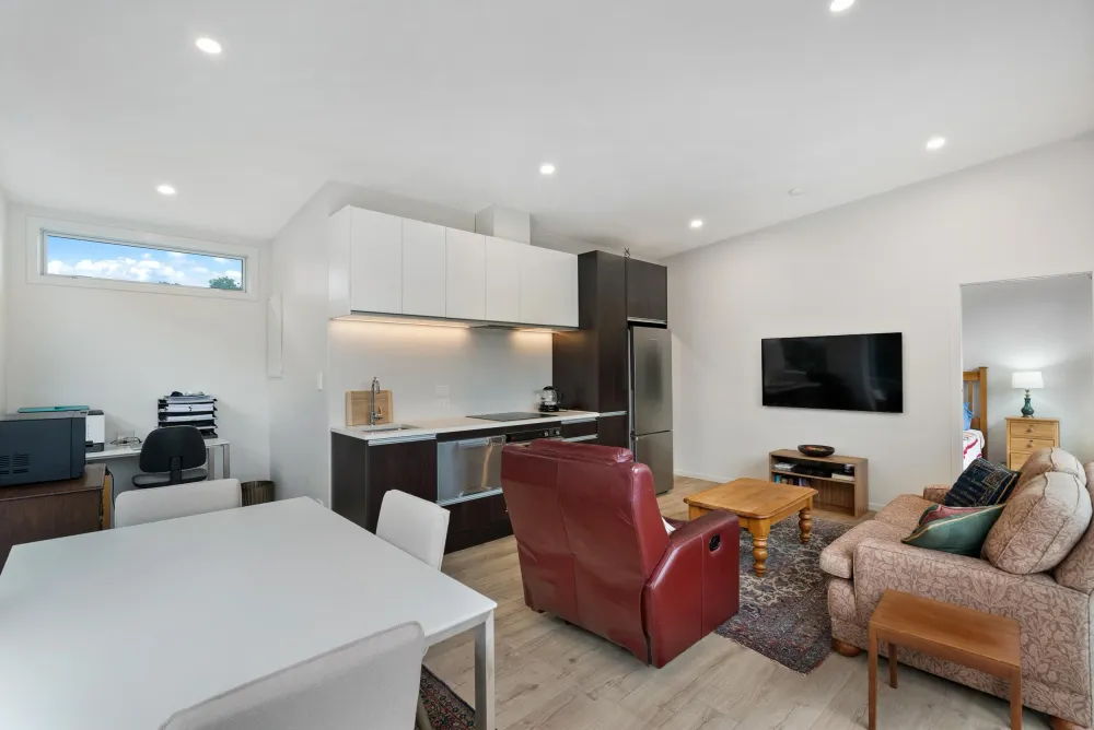 Photos of 24 Robley Crescent