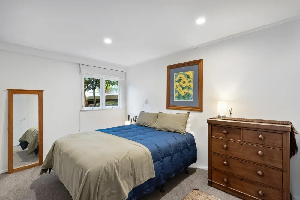 Photos of 24 Robley Crescent