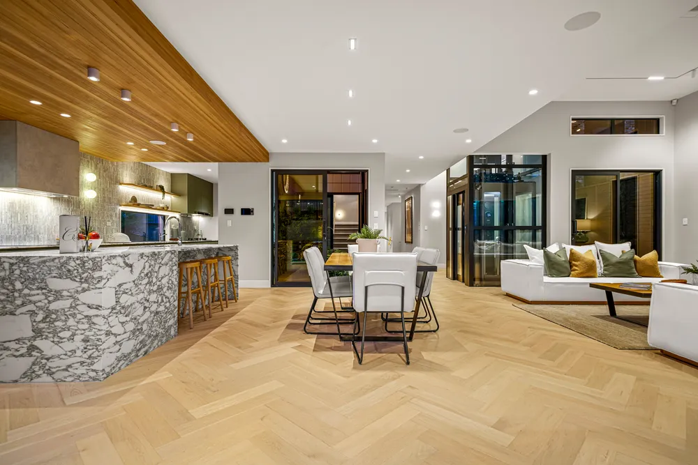 Photos of 171 Te Oneroa Way