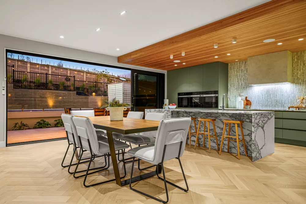 Photos of 171 Te Oneroa Way