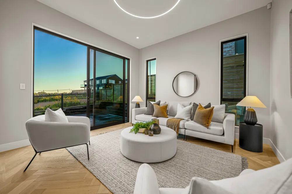Photos of 171 Te Oneroa Way