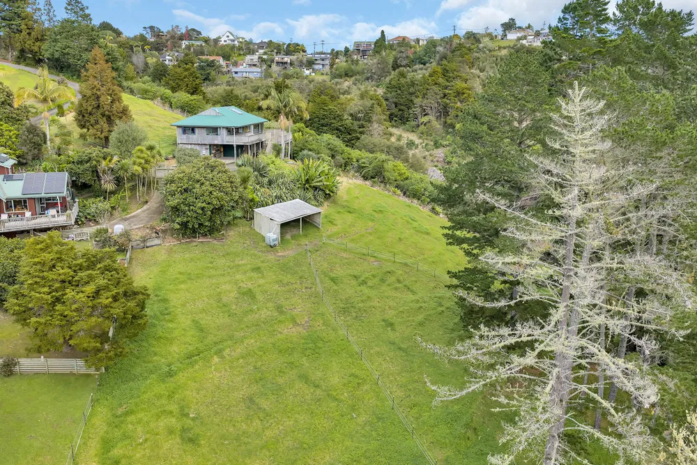 Photos of 31 Boeing Road