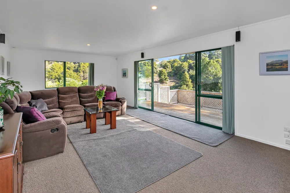 Photos of 31 Boeing Road