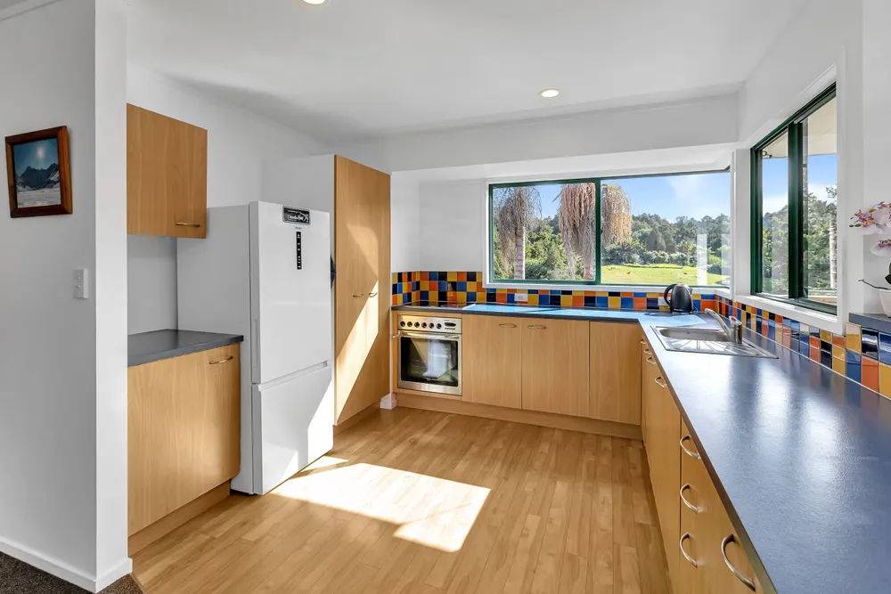 Photos of 31 Boeing Road