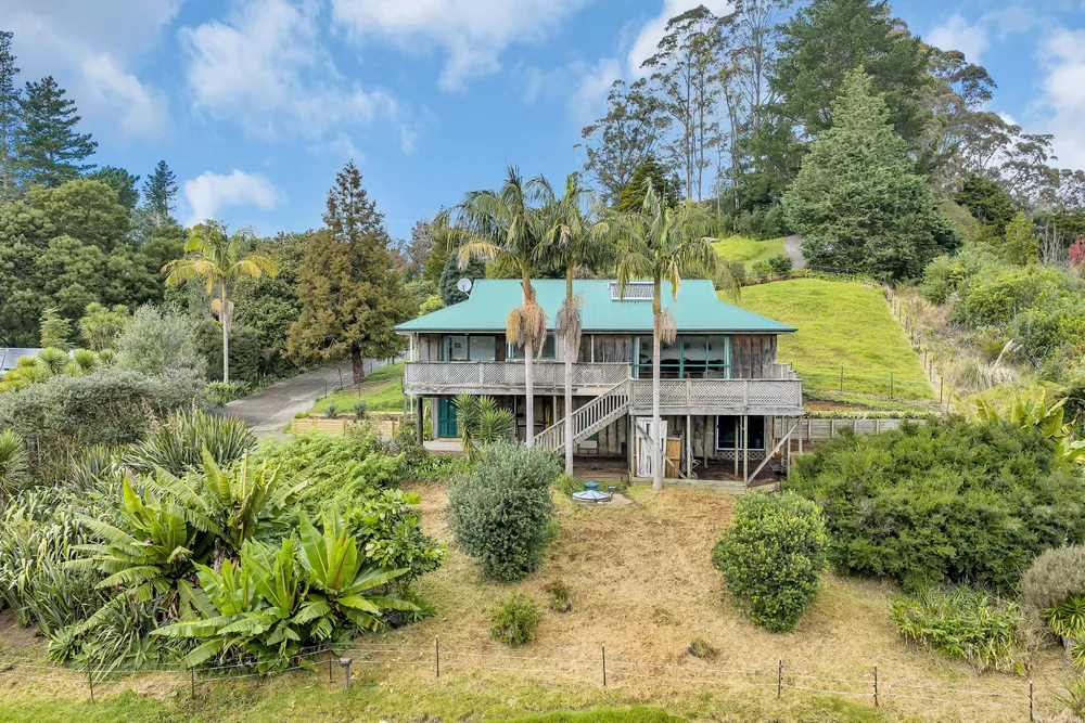Photos of 31 Boeing Road