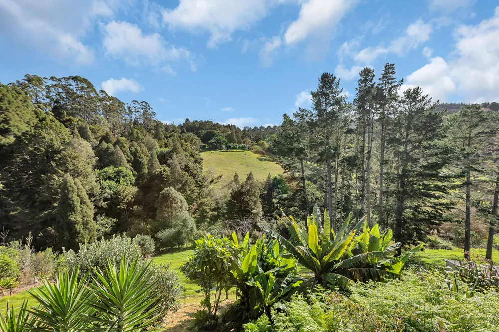 Photos of 31 Boeing Road