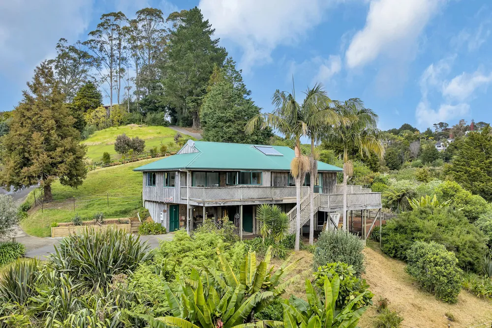 Photos of 31 Boeing Road
