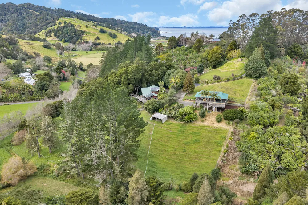 Photos of 31 Boeing Road