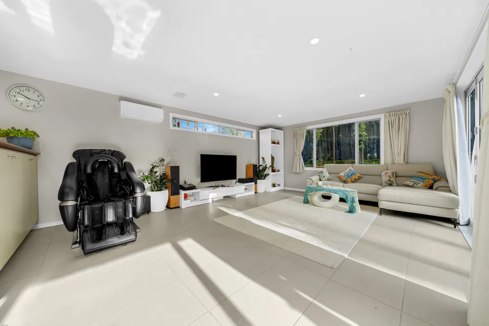 Photos of 77D Namata Road