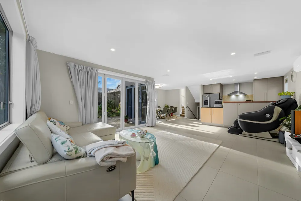 Photos of 77D Namata Road