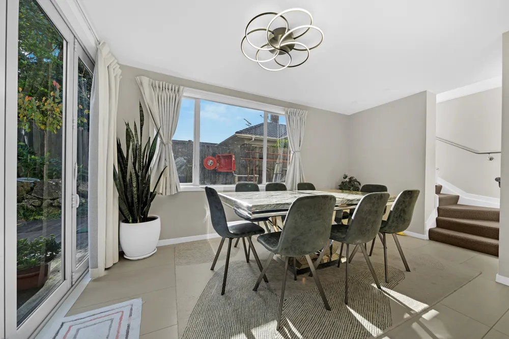 Photos of 77D Namata Road