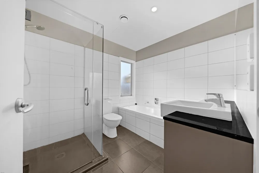 Photos of 77D Namata Road
