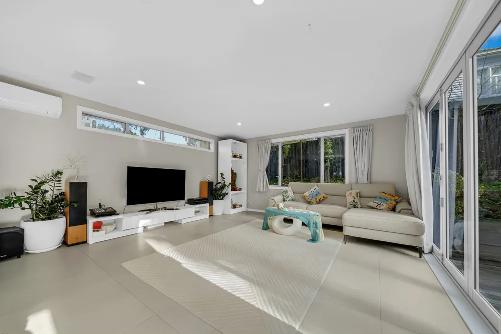 Photos of 77D Namata Road