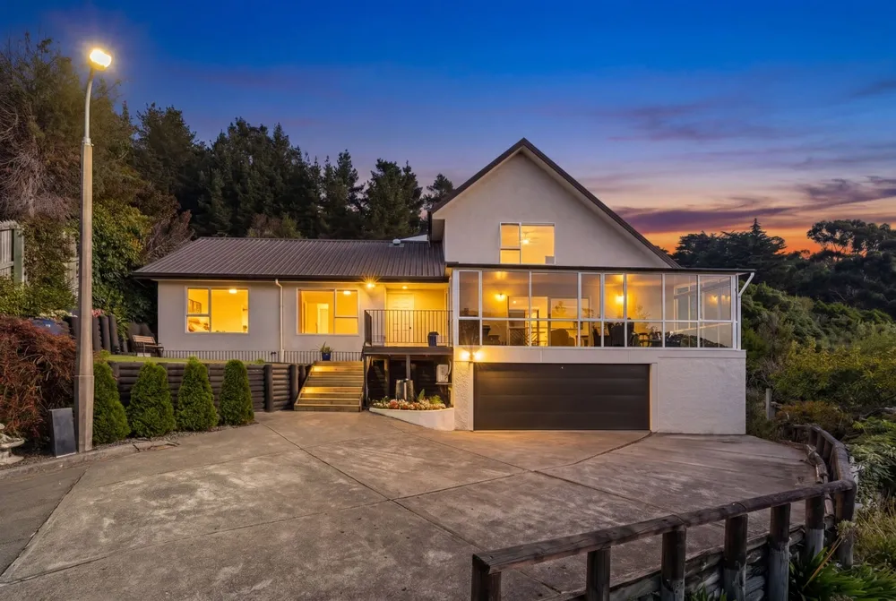 Photos of 10 Flinders Road